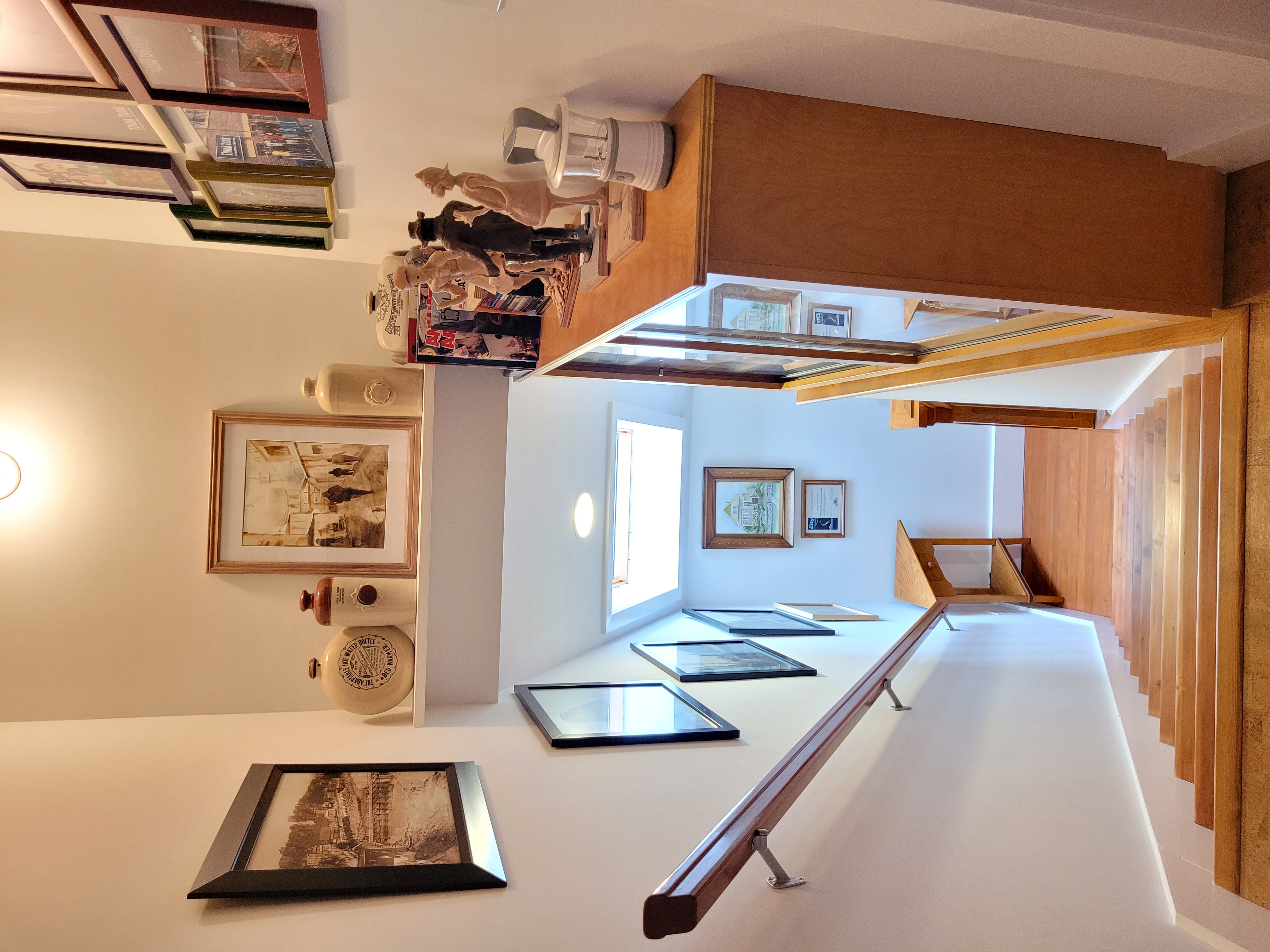 Sue's Guest Cottage. North Vancouver. Accomodation